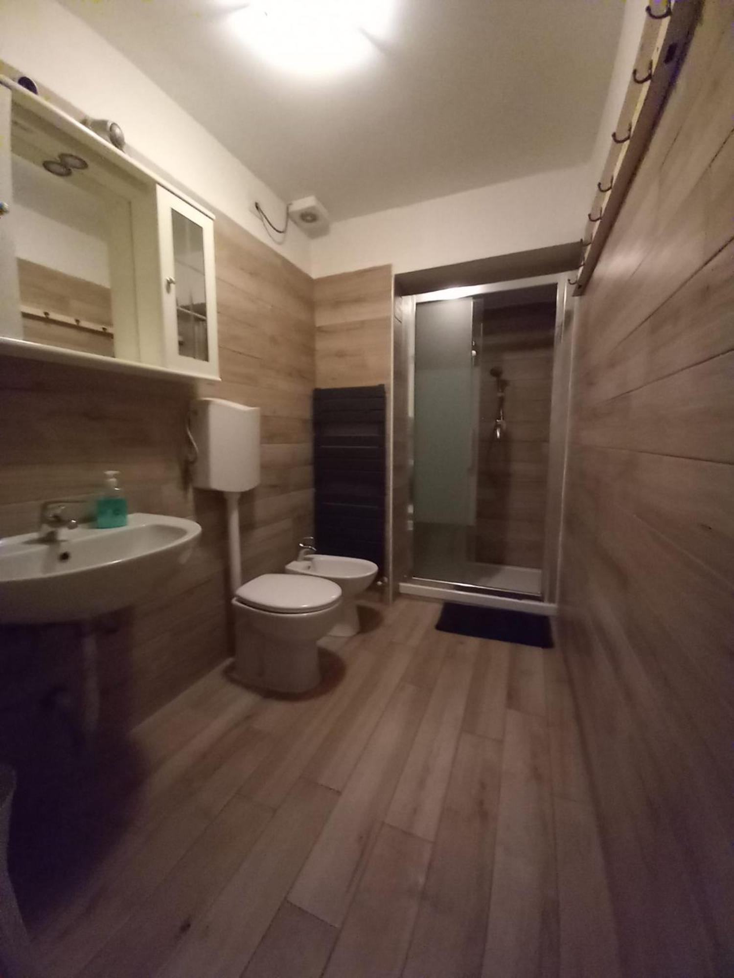 3 Station Free Parking Appartement