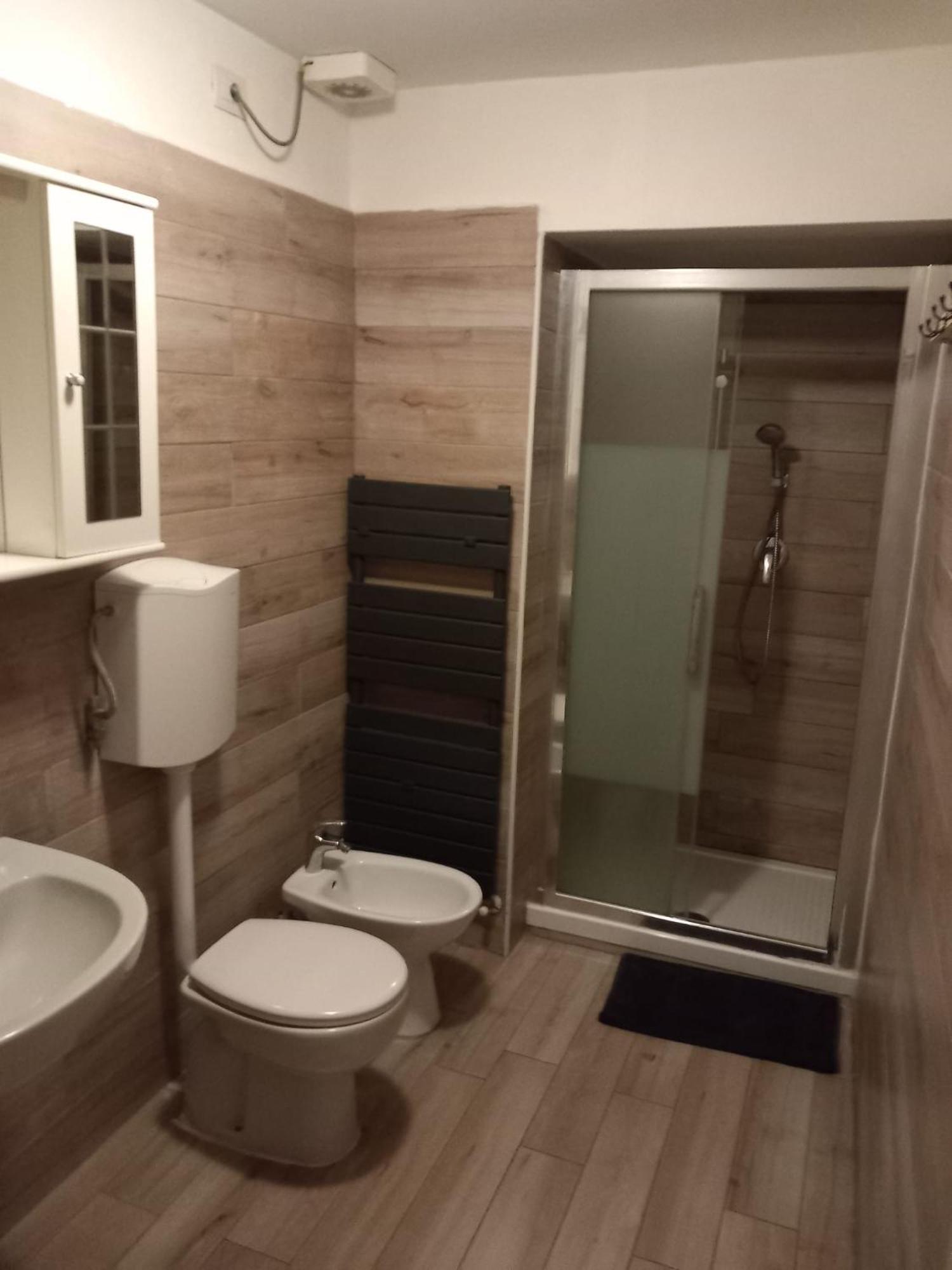 3 Station Free Parking Appartement