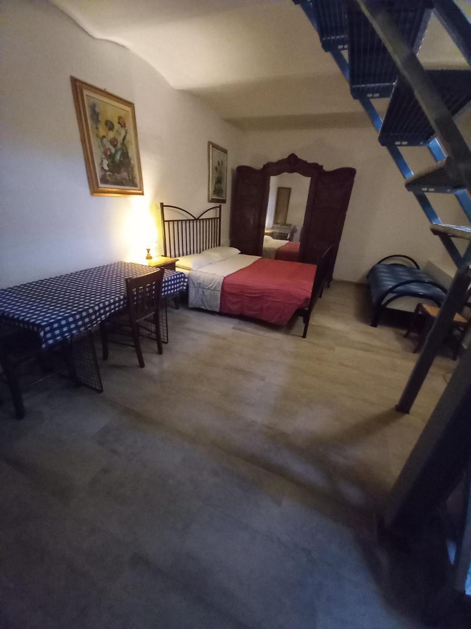 3 Station Free Parking Appartement